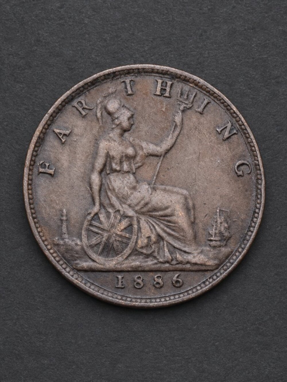 1886 Great Britain Farthing Queen Victoria Bun Head Bronze Coin KM#753